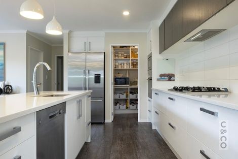 Photo of property in 9 Pohutukawa Parade, Riverhead, 0820