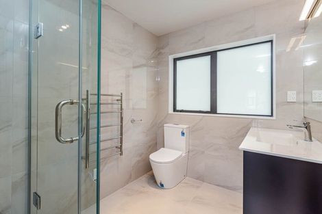 Photo of property in 7b Gladfield Lane, Te Atatu Peninsula, Auckland, 0610