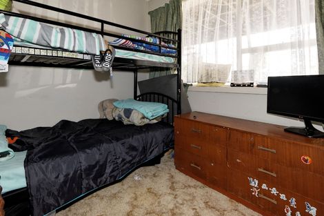 Photo of property in 61 West Coast Road, Glen Eden, Auckland, 0602