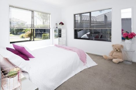Photo of property in 103 Pine Harbour Parade, Beachlands, Auckland, 2018
