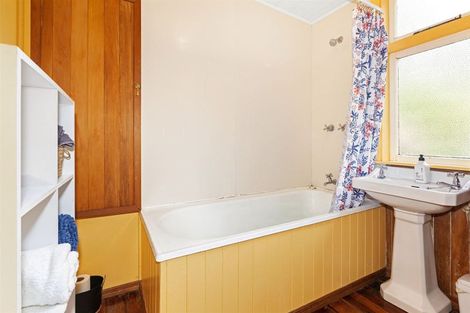 Photo of property in 81 Wellington Road, Paekakariki, 5034