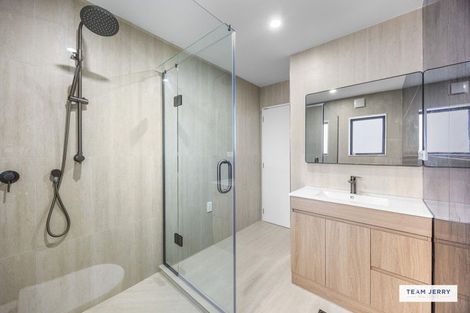 Photo of property in 40a Trentham Road, Papakura, 2110