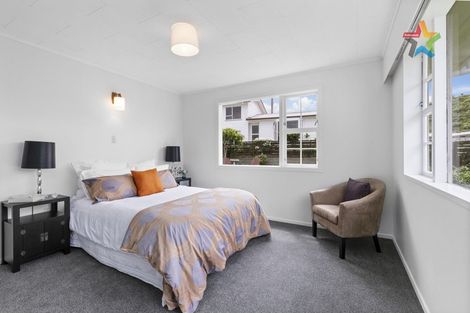 Photo of property in 2 Waipounamu Drive, Kelson, Lower Hutt, 5010