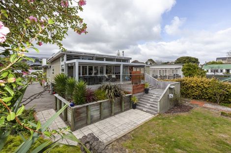 Photo of property in 83 Glen Road, Raumati South, Paraparaumu, 5032