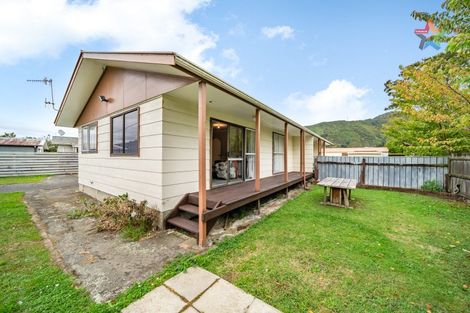 Photo of property in 316b Wellington Road, Wainuiomata, Lower Hutt, 5014