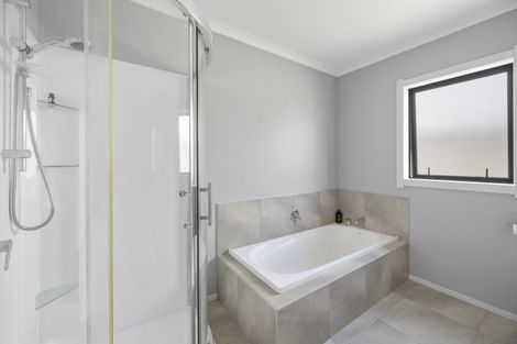 Photo of property in 86 King Street, Taradale, Napier, 4112