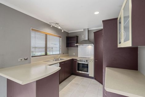 Photo of property in 71 Guildford Drive, Paraparaumu, 5032