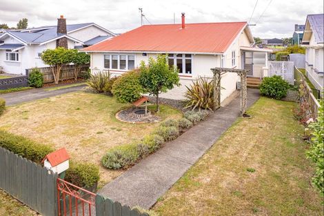 Photo of property in 8 College Street, Whanganui, 4500