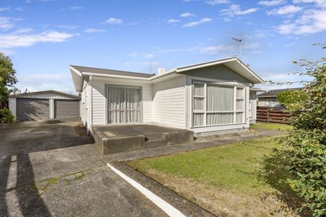 Photo of property in 12 Pinedale Parade, Milson, Palmerston North, 4414