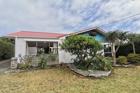 Photo of property in 33 Gawler Street, Te Horo Beach, Otaki, 5581