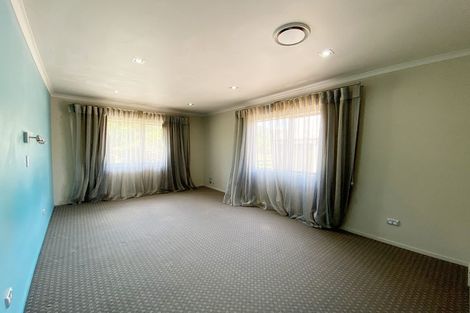 Photo of property in 67 Old Barn Road, Opaheke, Papakura, 2584