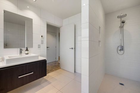 Photo of property in 5 Petersburg Drive, Flagstaff, Hamilton, 3210