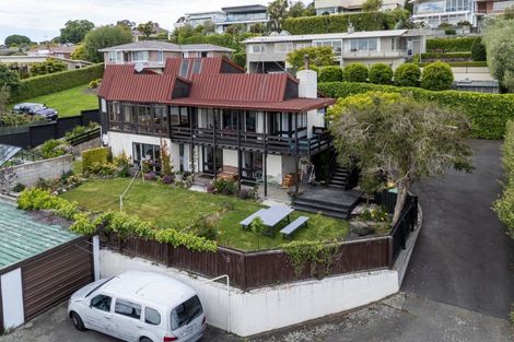 Photo of property in 82 Douglas Street, Highfield, Timaru, 7910