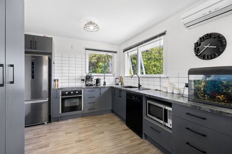 Photo of property in 8 Compton Street, Woolston, Christchurch, 8062