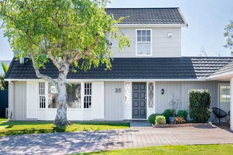 Photo of property in 35 Callender Terrace, Paraparaumu Beach, Paraparaumu, 5032