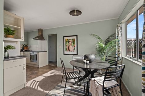 Photo of property in 415 Ngatai Road, Bellevue, Tauranga, 3110