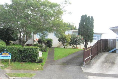 Photo of property in 17 Solo Place, Manurewa, Auckland, 2102