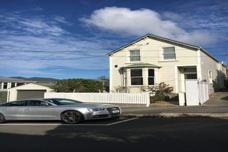 Photo of property in 3 Newman Terrace, Thorndon, Wellington, 6011