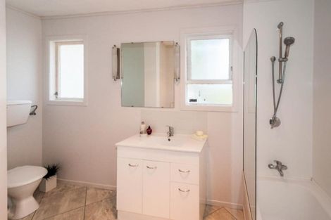 Photo of property in 83 Fairclough Road, Beach Haven, Auckland, 0626