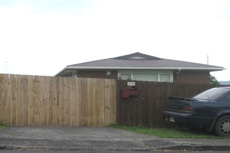 Photo of property in 65 Potter Avenue, Northcote, Auckland, 0627