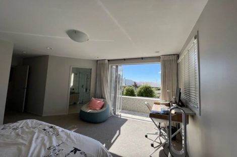 Photo of property in 17a The Strand, Takapuna, Auckland, 0622