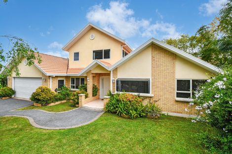 Photo of property in 15 Len Garlick Place, Pahurehure, Papakura, 2113