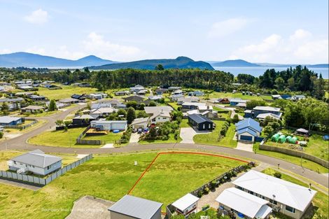 Photo of property in 8 Wai Kite Kite Place, Motuoapa, 3382