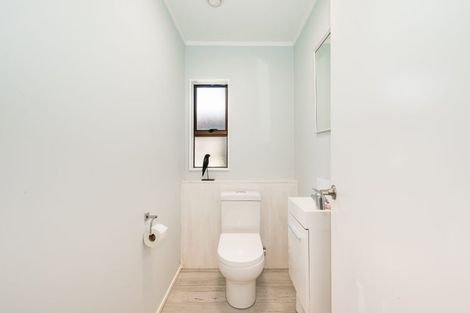 Photo of property in 15 Wedgewood Grove, Raumati Beach, Paraparaumu, 5032