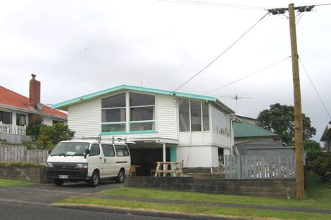 Photo of property in 1/6 Beatrice Avenue, Hillcrest, Auckland, 0627