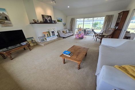 Photo of property in 18 Fallow Avenue, Feilding, 4775