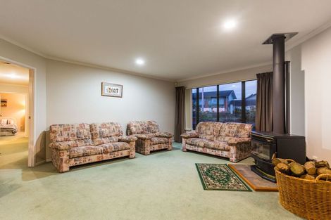 Photo of property in 274 Hill Road, The Gardens, Auckland, 2105