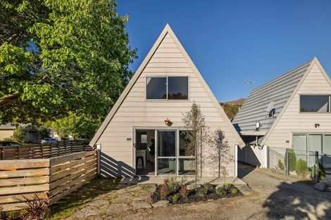 Photo of property in 23a Inverness Crescent, Arrowtown, 9302
