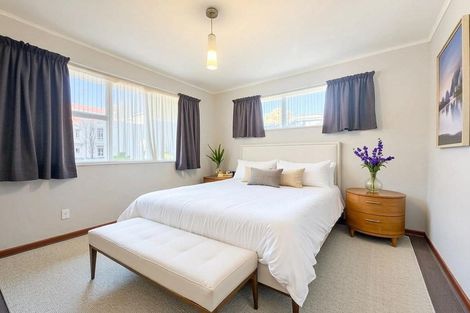 Photo of property in 32 Terra Nova Street, Glen Eden, Auckland, 0602