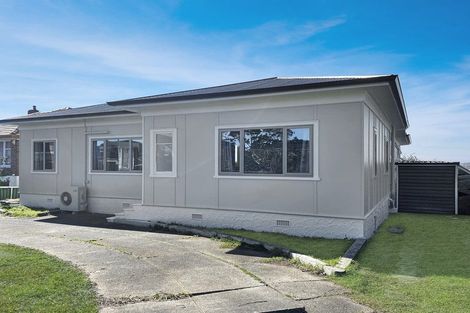 Photo of property in 217 Te Atatu Road, Te Atatu South, Auckland, 0610