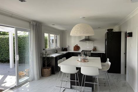 Photo of property in 293a Carrington Street, Vogeltown, New Plymouth, 4310