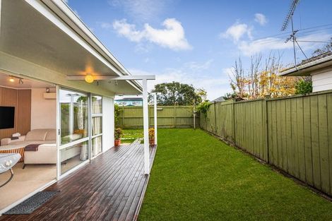 Photo of property in 1/162 Pigeon Mountain Road, Half Moon Bay, Auckland, 2012