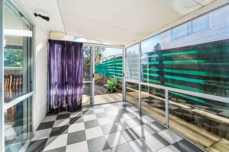 Photo of property in 7 Cushla Place, Massey, Auckland, 0614