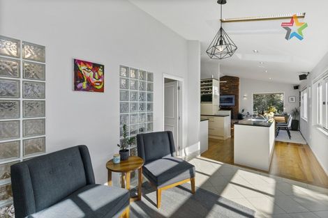 Photo of property in 14 Pomare Road, Tirohanga, Lower Hutt, 5010