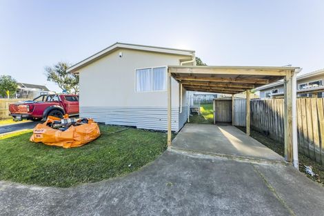 Photo of property in 1/136 Shifnal Drive, Randwick Park, Auckland, 2105