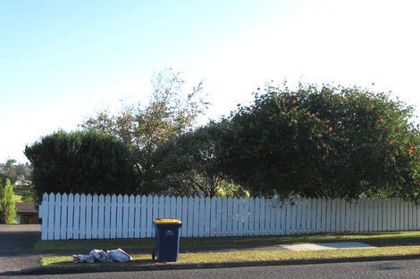 Photo of property in 71 Glencoe Road, Browns Bay, Auckland, 0630