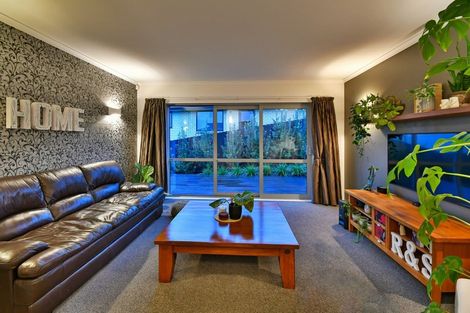 Photo of property in 19 Canmore Street, Pokeno, 2402