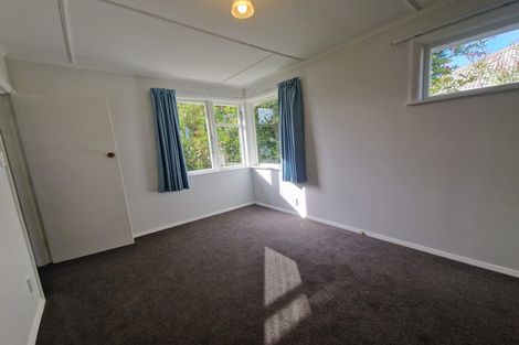 Photo of property in 35 Routley Crescent, Elderslea, Upper Hutt, 5018
