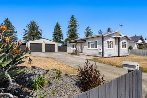 Photo of property in 6 Te Awa Avenue, Te Awa, Napier, 4110
