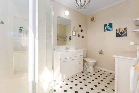 Photo of property in 295 Main Road, Tawa, Wellington, 5028