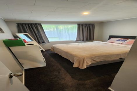 Photo of property in 2/80 Airlie Road, Plimmerton, Porirua, 5026