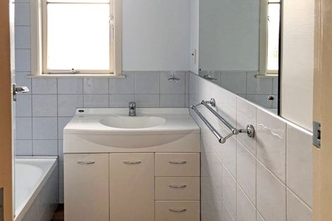 Photo of property in 21 Brocas Avenue, Hillcrest, Hamilton, 3216