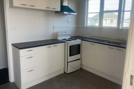 Photo of property in 2 Laurent Vc Street, Hawera, 4610