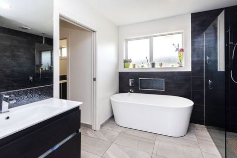 Photo of property in 10 Greenock Street, Redwood, Christchurch, 8051