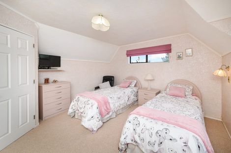 Photo of property in 91 Waterloo Crescent, Hokowhitu, Palmerston North, 4410