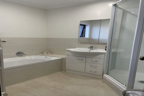 Photo of property in 1/18 Dianne Louise Drive, Half Moon Bay, Auckland, 2012